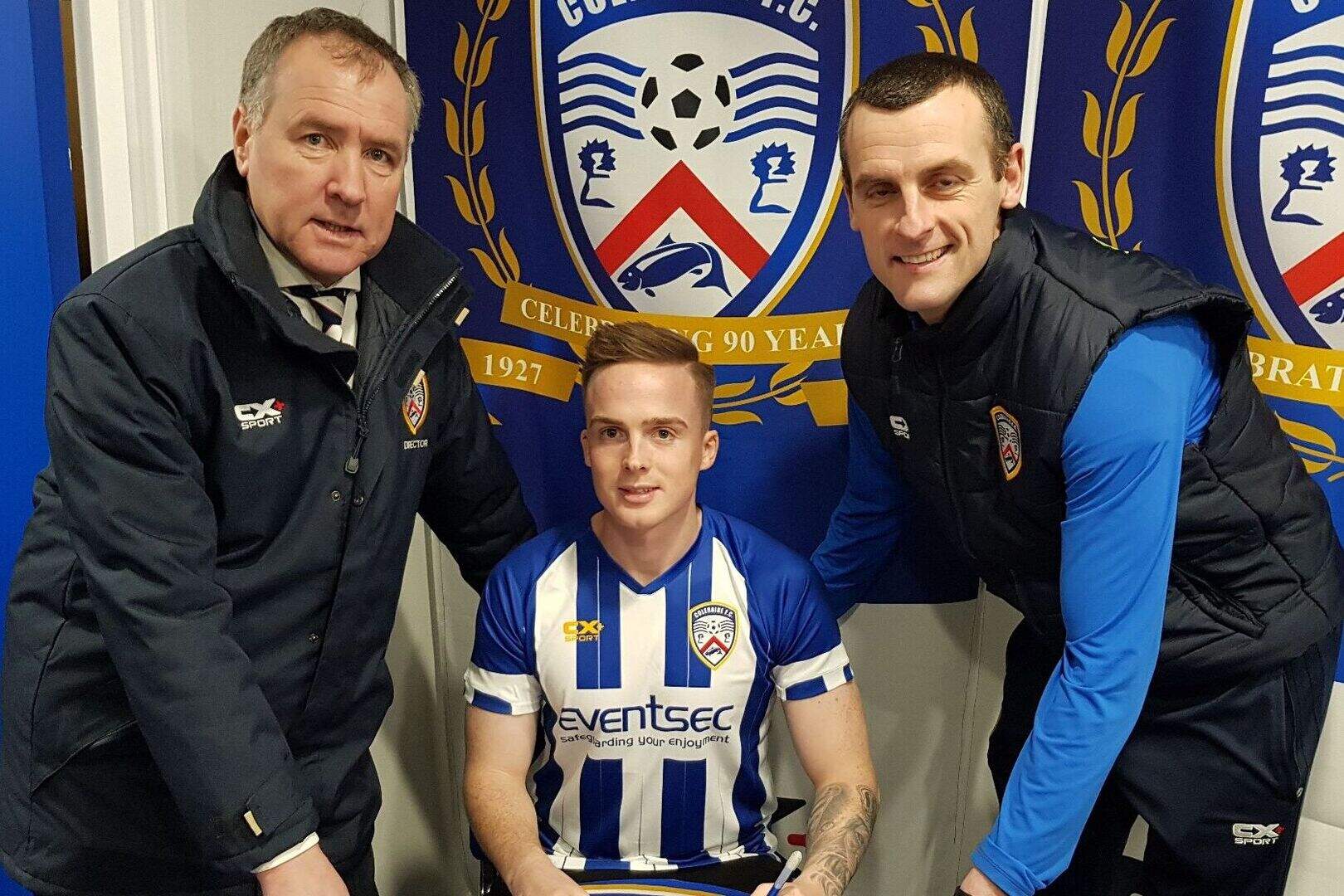 Aaron Burns hits back at claims he disrupted Linfield dressing room ...