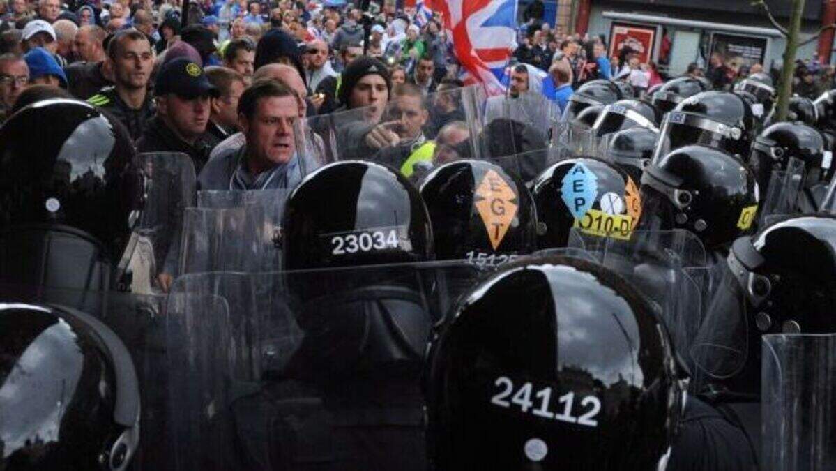 In pictures: Loyalists riot in Belfast city centre | Belfast Telegraph