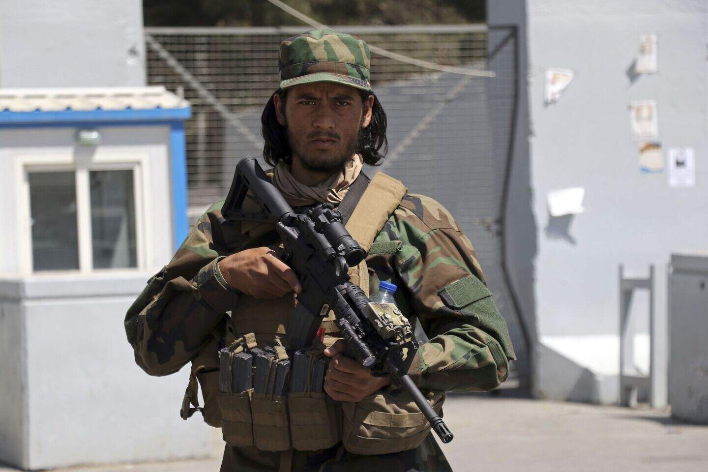 Taliban names caretaker cabinet that pays homage to old guard | Belfast ...
