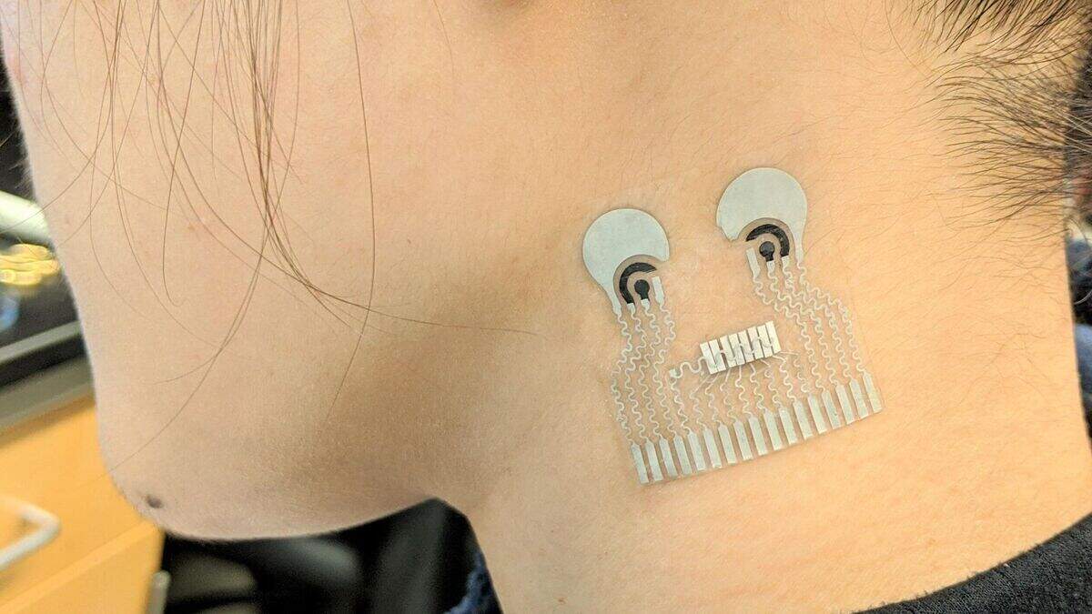 Skin patch brings scientists closer to wearable, all-in-one health ...