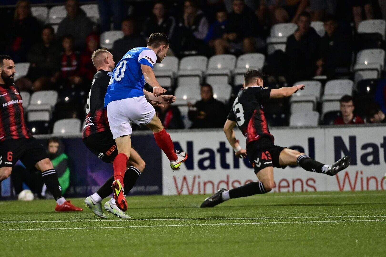 Stephen Fallon makes the difference for Linfield as Tom Murphy has ...