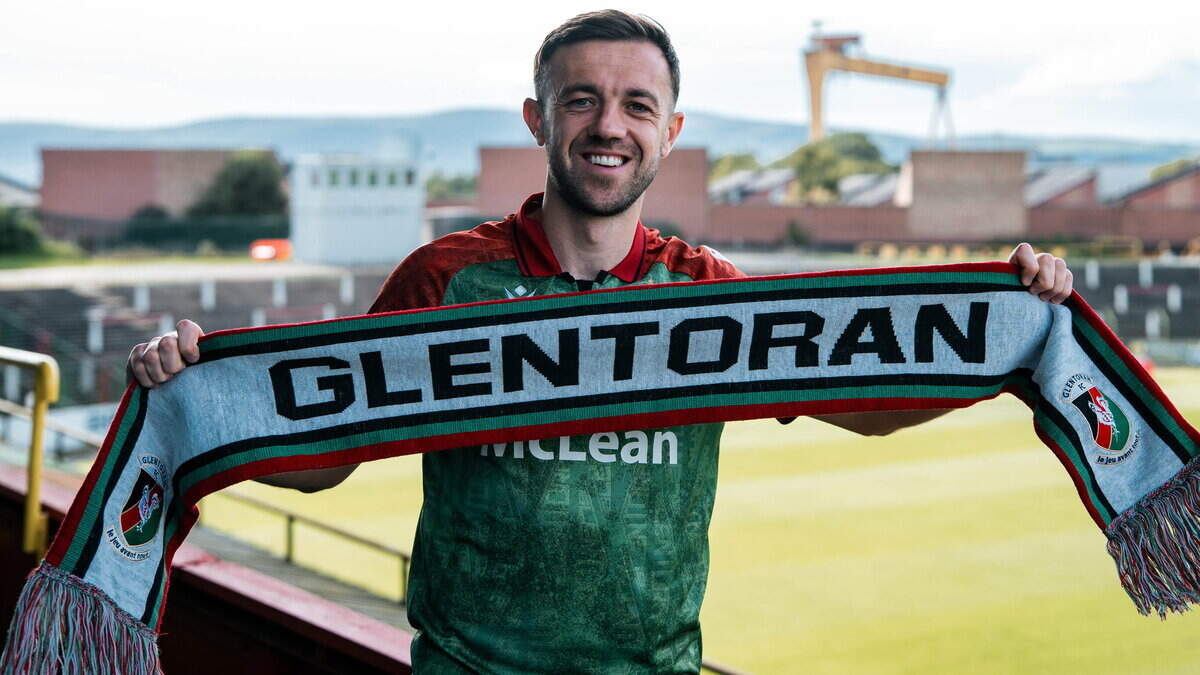 Larne v Glentoran