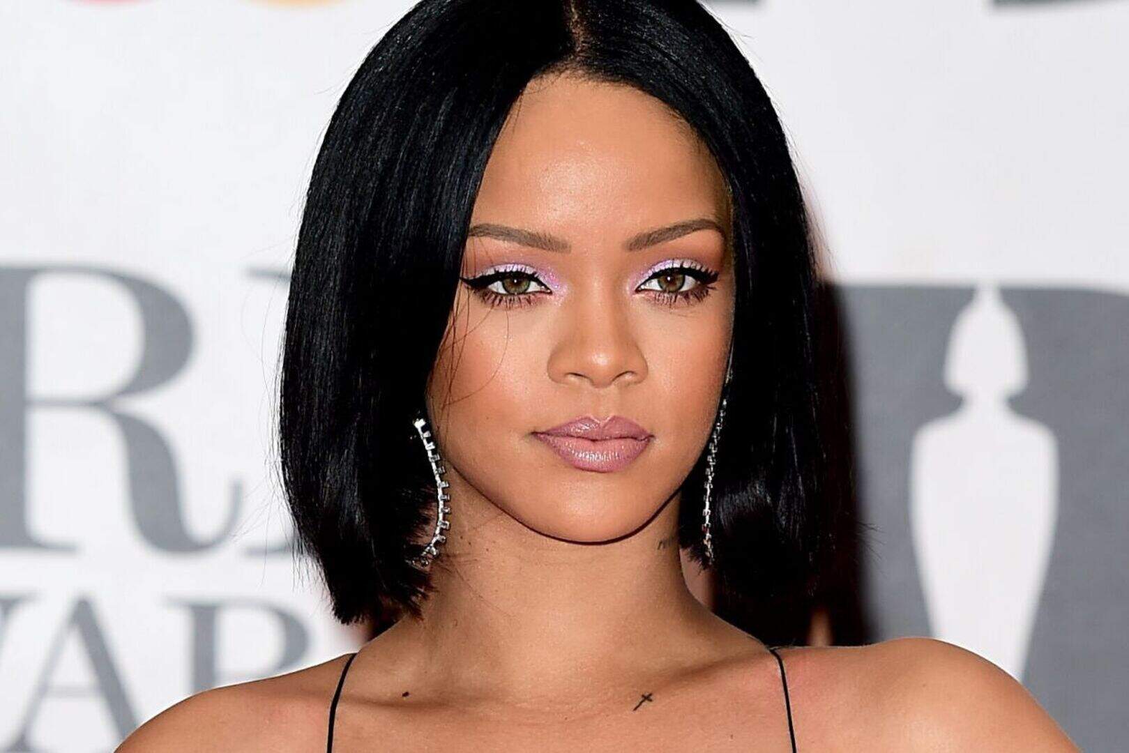Rihanna's Work eyes number one after sizzling Brits performance with ...