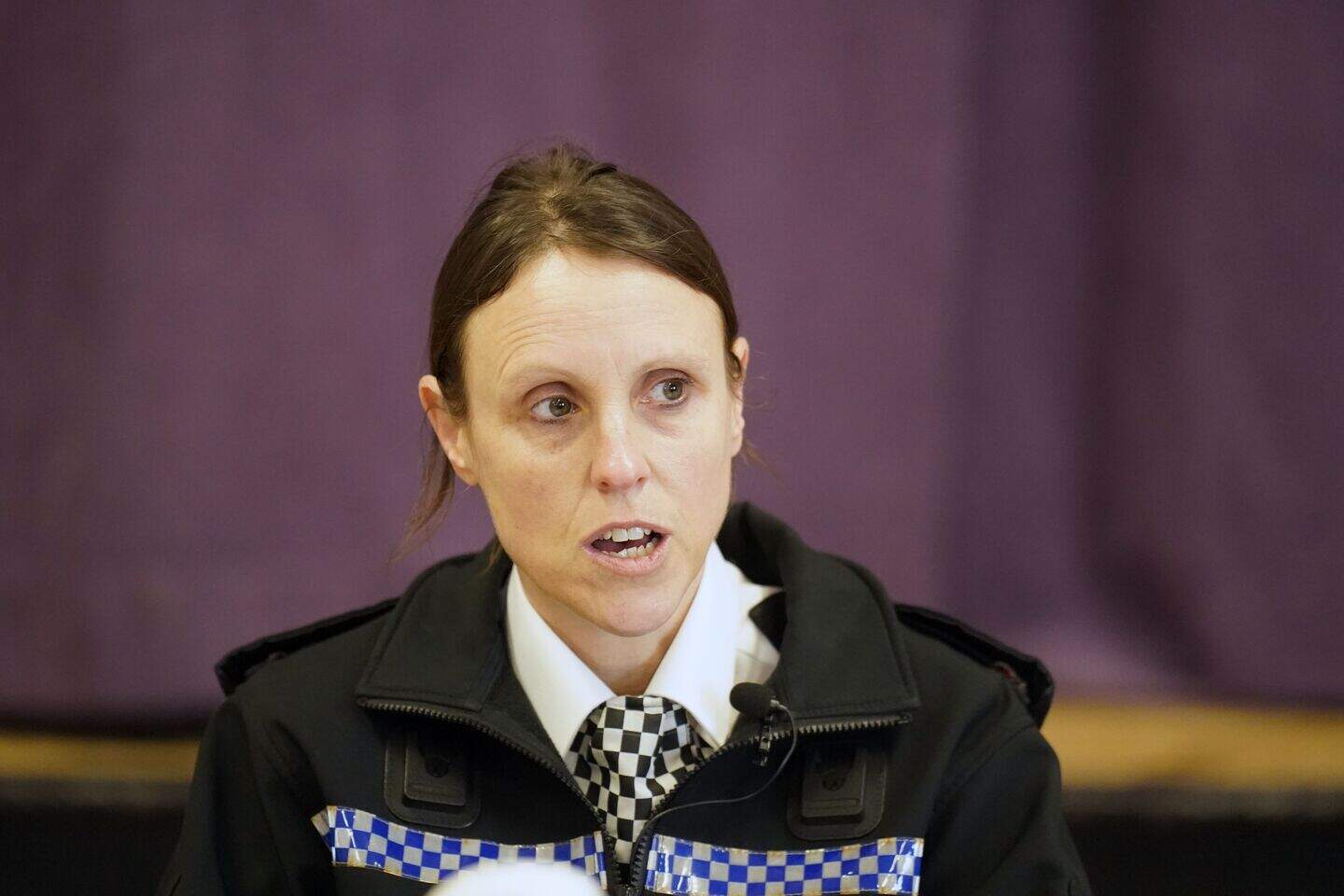 Partner of missing Nicola Bulley visits riverbank where she vanished ...