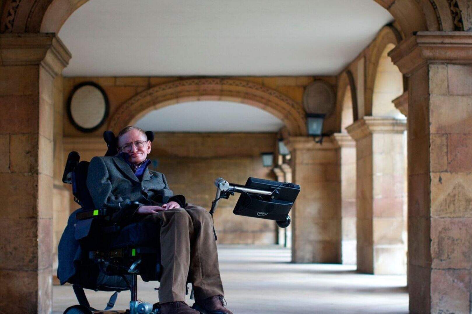 Professor Stephen Hawking: An extraordinary life in pictures | Belfast ...