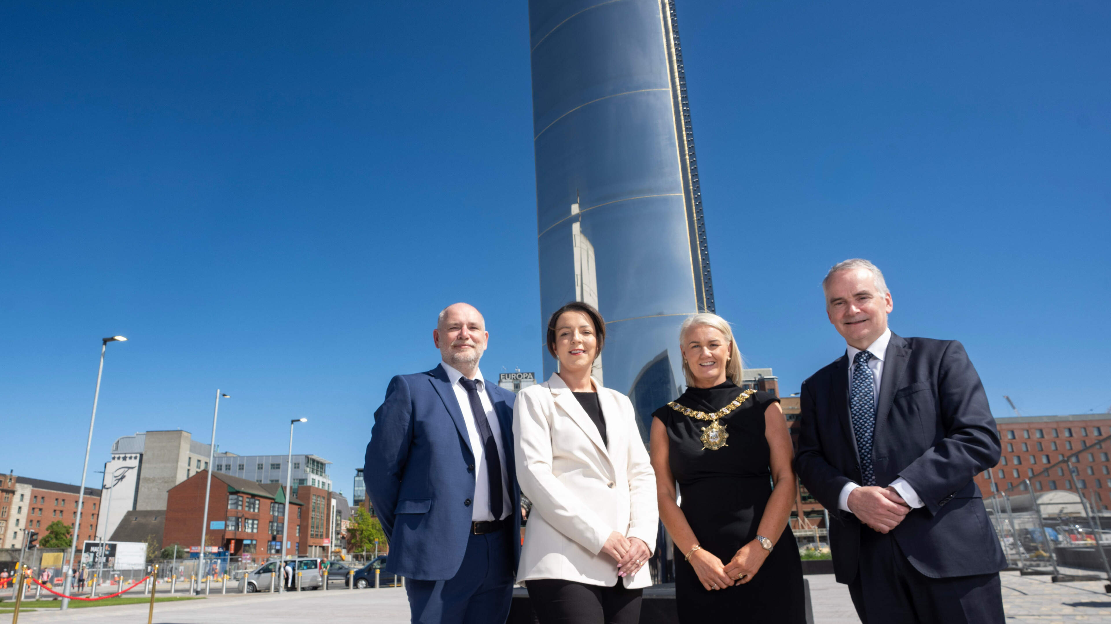 New sculpture unveiled at Grand Central station made from dismantled parts of Boyne Bridge