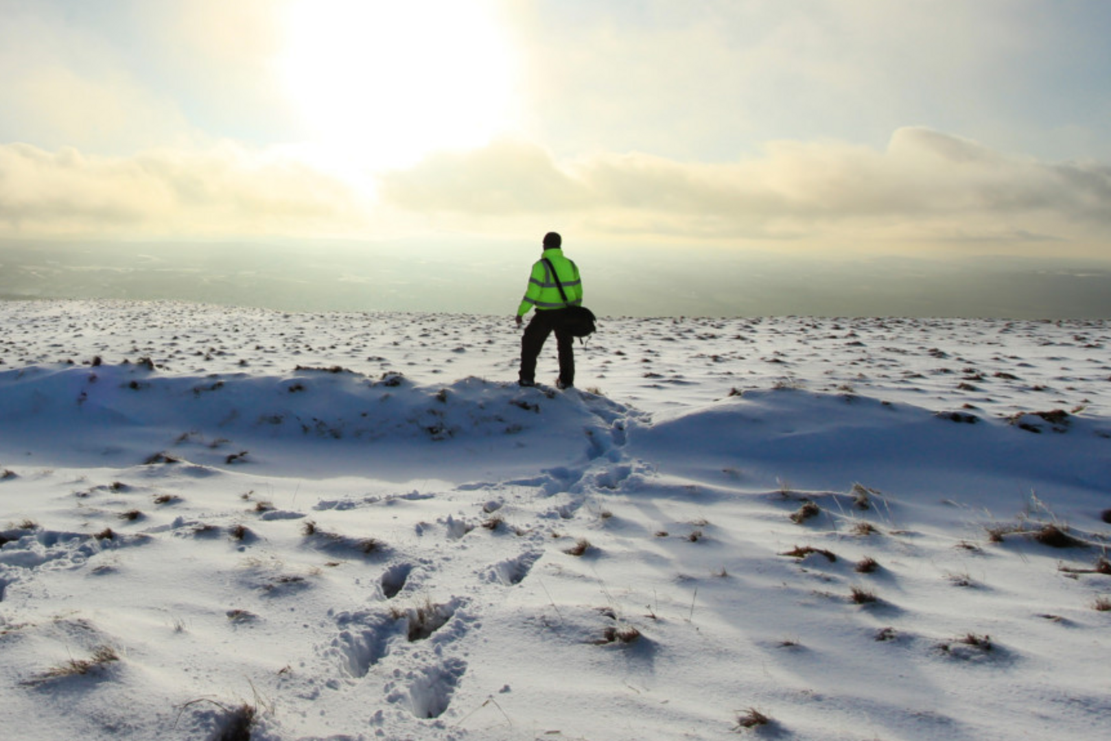 Snow alert in Northern Ireland and Scotland as wintry weather sweeps ...