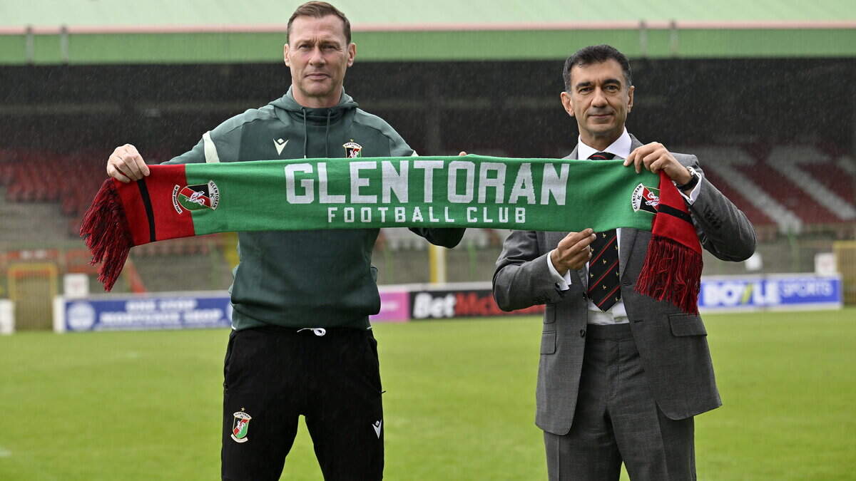 Former Glentoran boss explains why Duncan Ferguson’s blockbuster appointment is a ‘gamble worth taking’ for Oval side