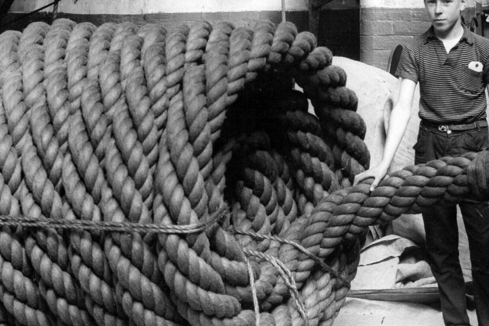 Belfast Telegraph at 150: Images and front pages through the decades ...