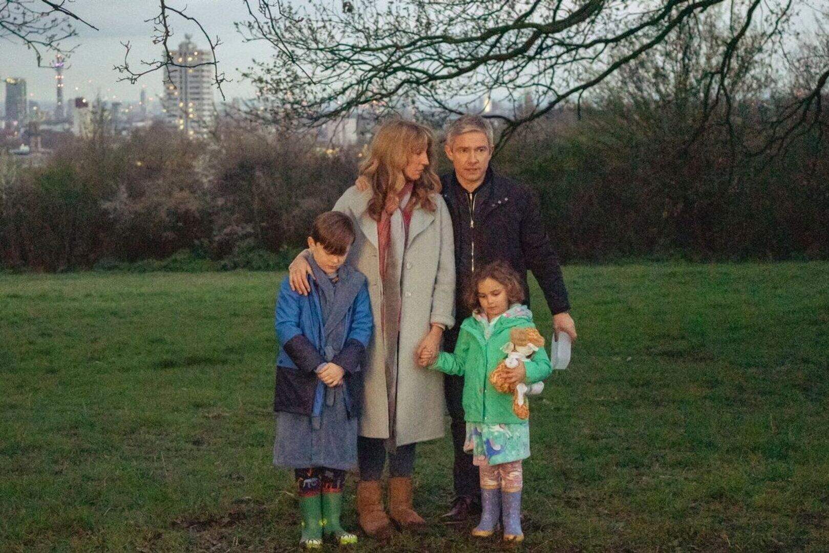 Breeders star Martin Freeman: 'It's nice to see parents swearing at ...