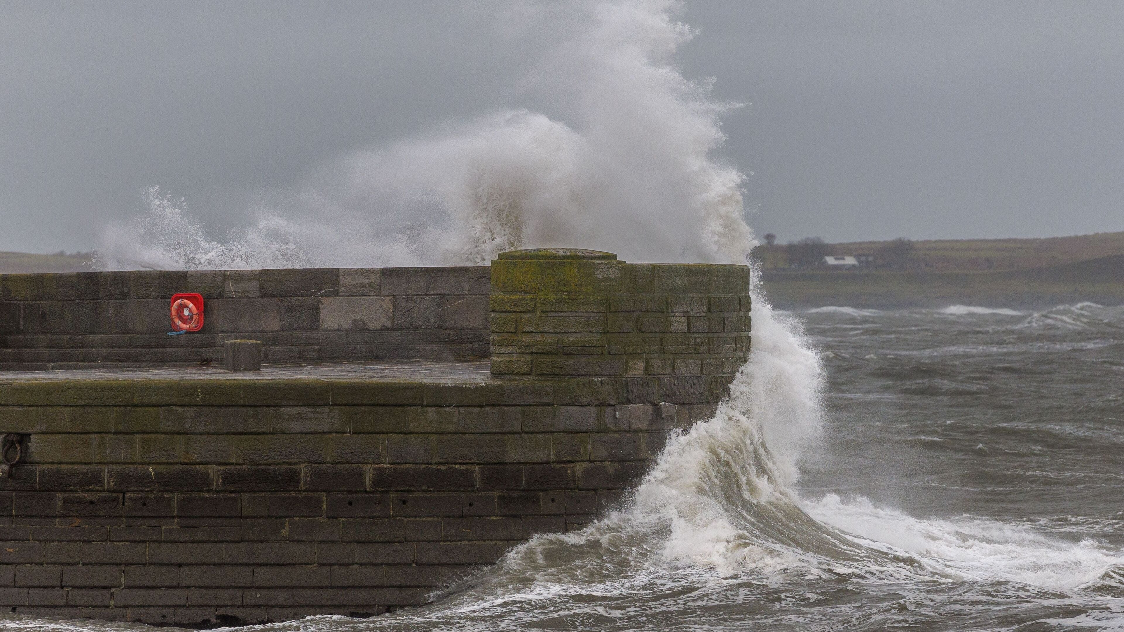 Met Office says Storm Dave to clear by Sunday as Northern Ireland braces for 80mph winds and wet Easter weekend