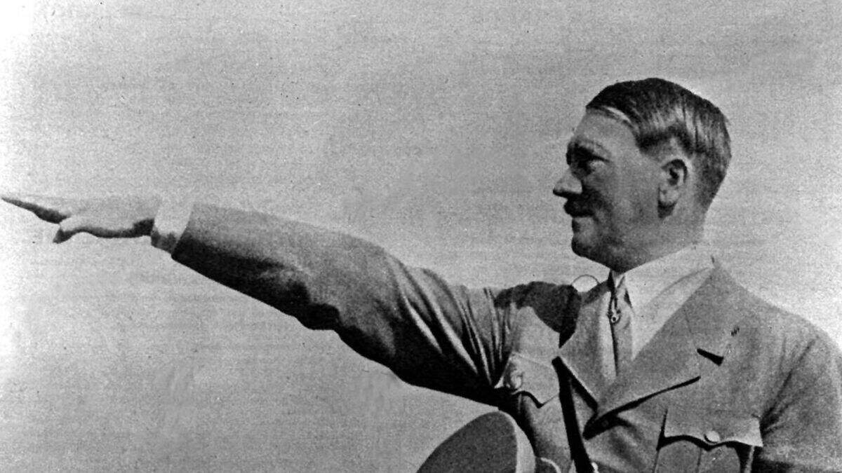 Police called as larger-than-life Hitler appears in Berlin | Belfast ...