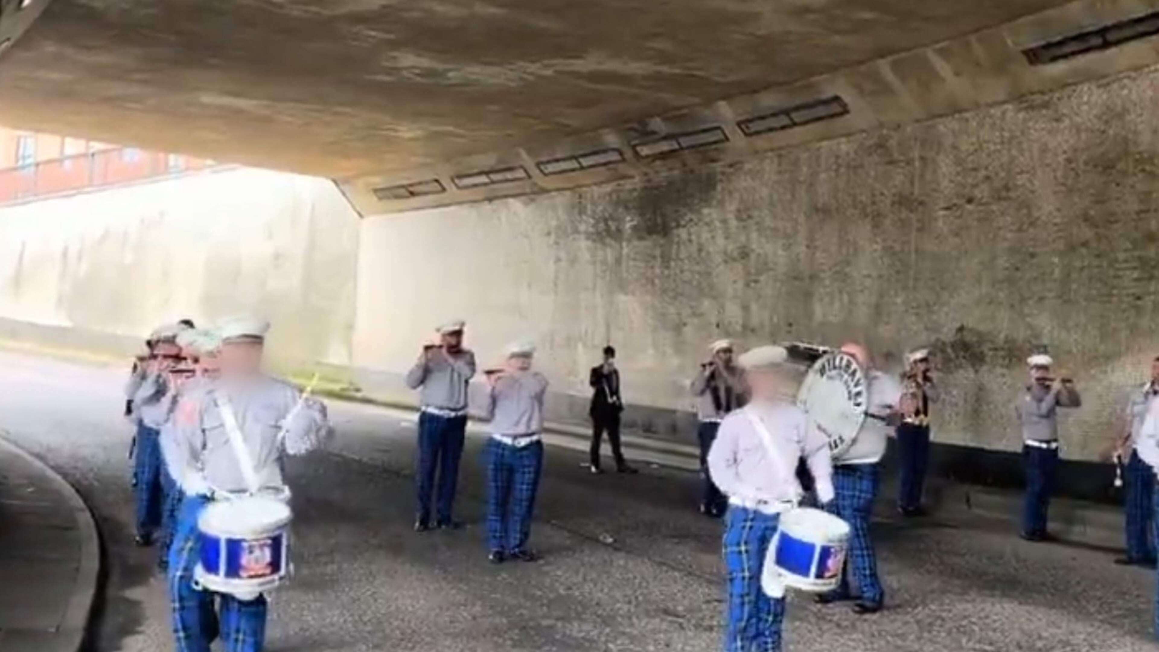 Sinn Féin to lodge ‘formal complaints’ with police and Parades Commission over alleged incidents at Apprentice Boys parade