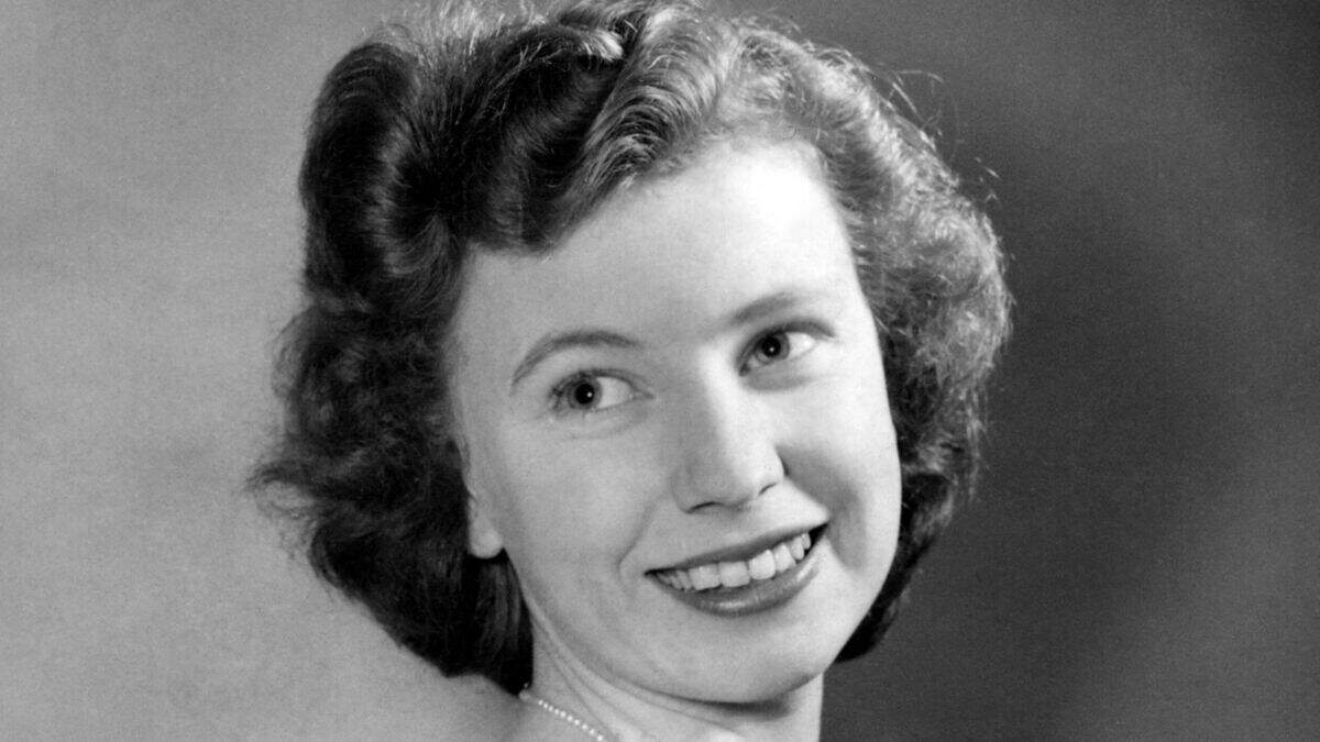 Belfast’s Ruby Murray honoured with blue plaque in home city | Belfast ...