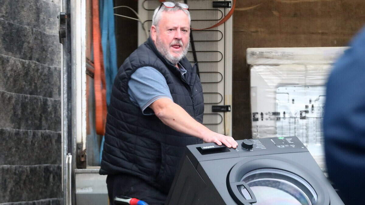 ‘I’m not up to my old tricks’: Notorious fraudster denies ripping off customers with latest venture