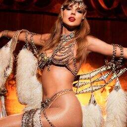 Dear Mary: My 18-year-old daughter wants to dress up in sexy 'lingerie'  like Taylor Swift for Christmas nights out and I worry for her reputation