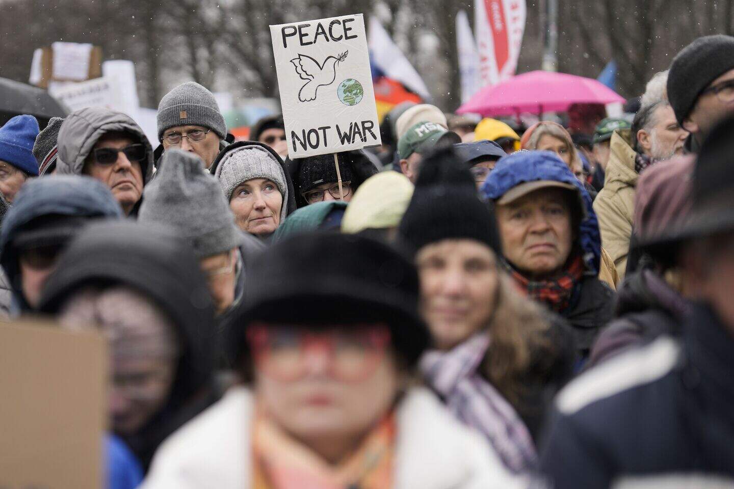 Thousands join Berlin rally calling for Ukraine peace talks | Belfast ...