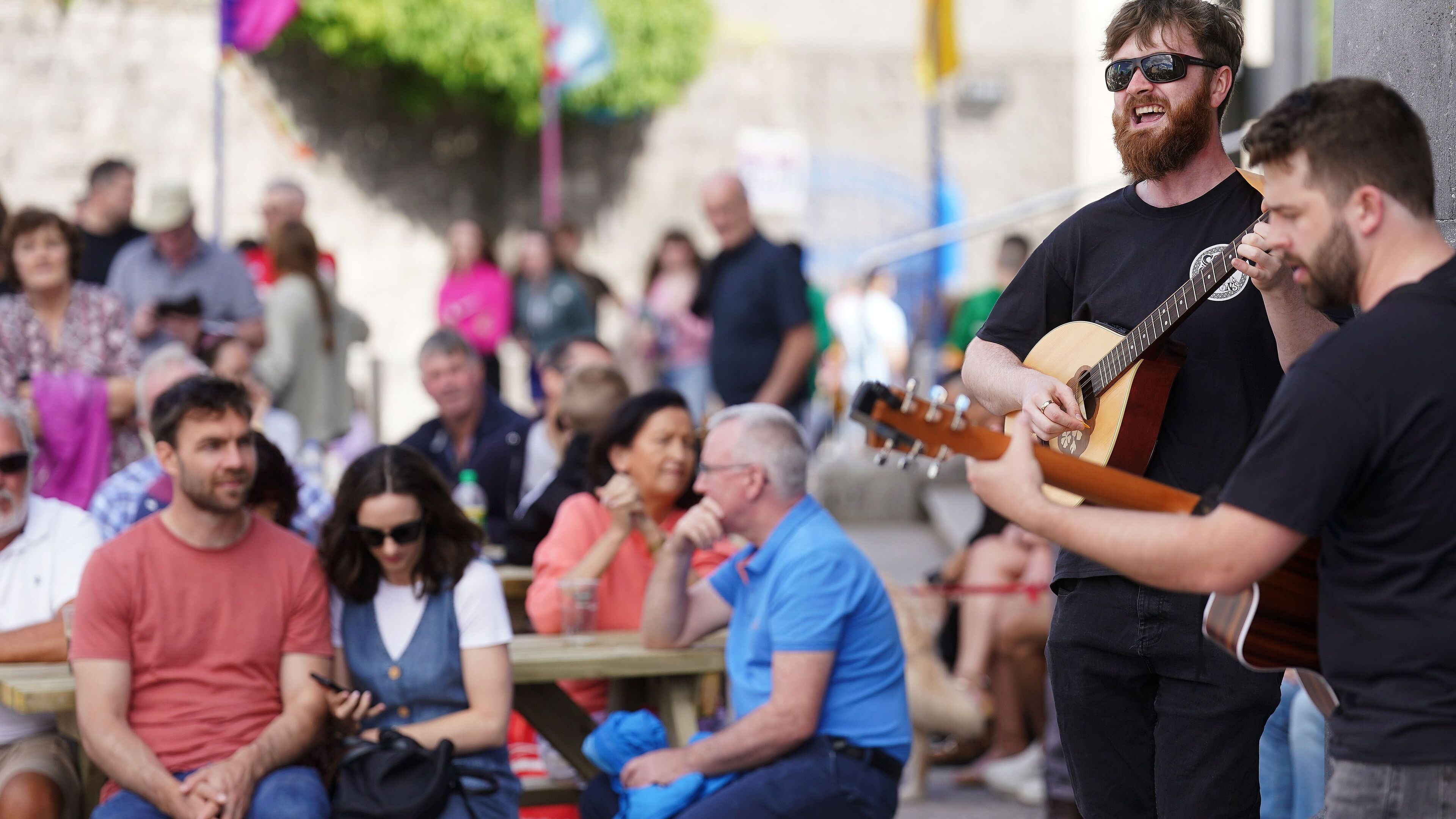 Council awards itself late licence so Belfast Fleadh entertainment can go on to 1am outside City Hall