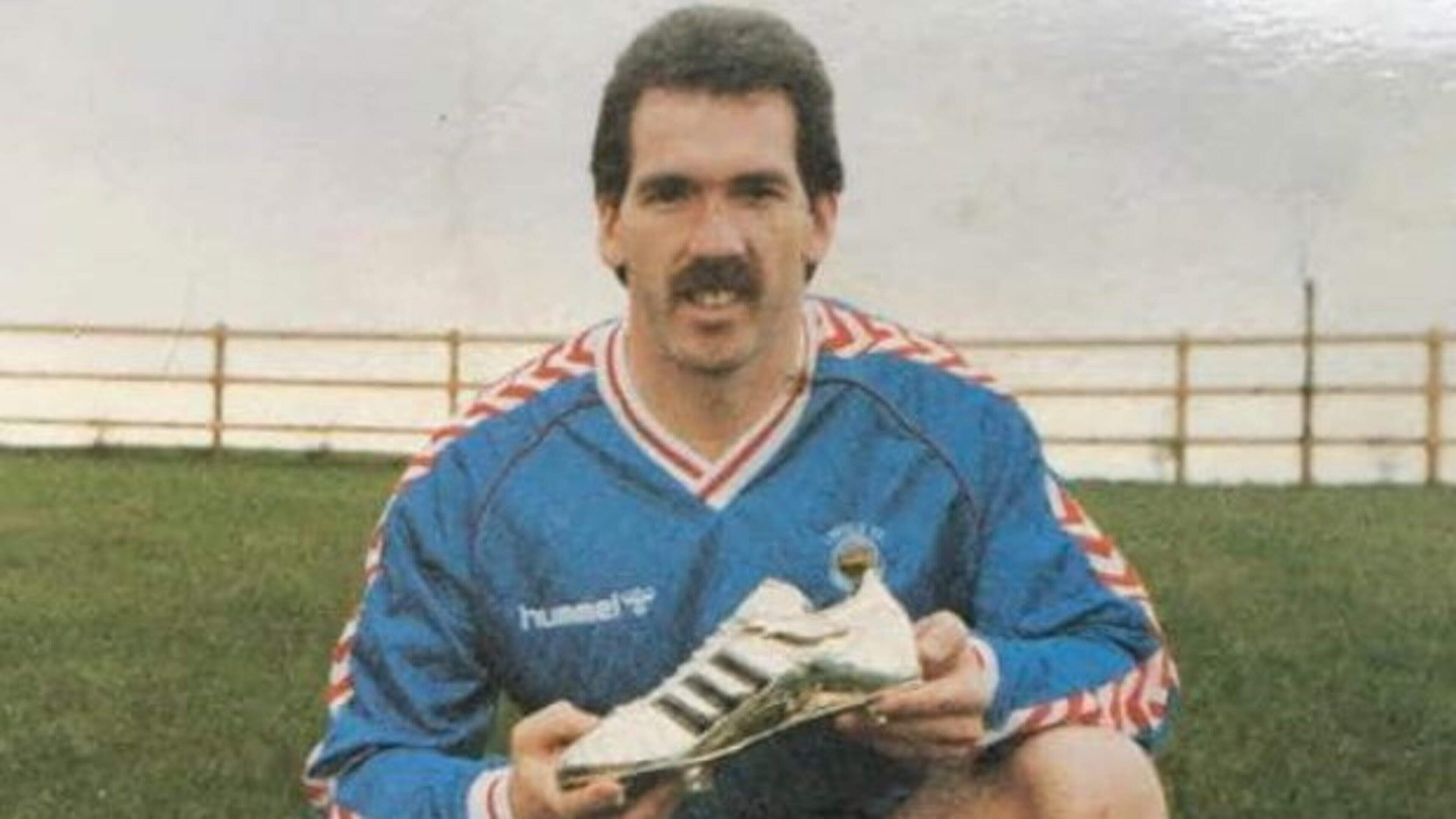 Linfield legend on why full-time football is not essential to Blues’ ambitions