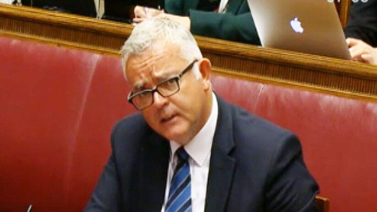 Bell claims First Minister bullied him to keep ‘out of control’ RHI ...
