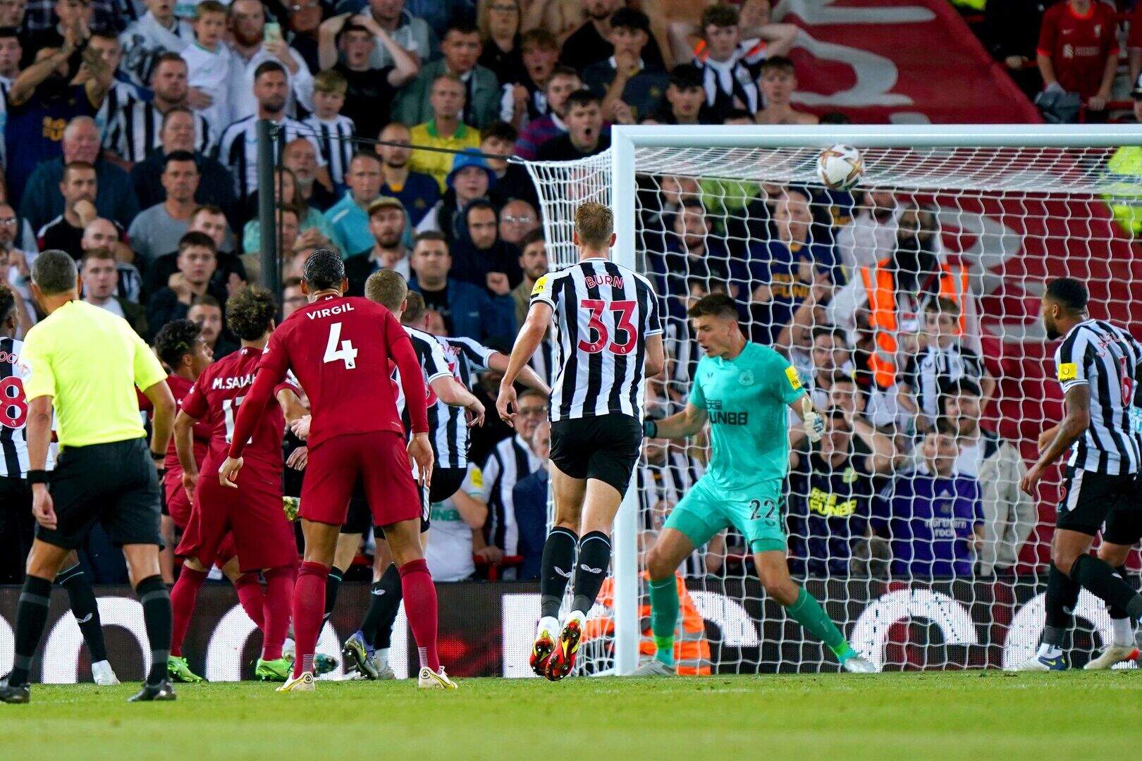 Fabio Carvalho breaks Newcastle hearts as Liverpool sneak late win ...