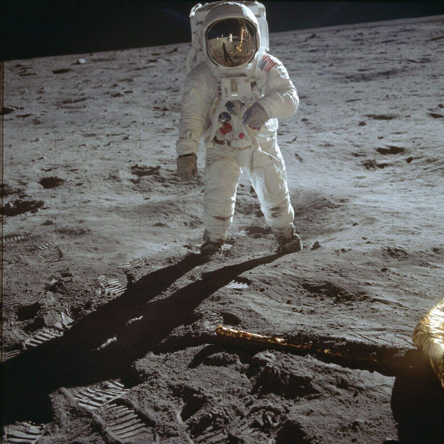 Apollo 11 astronaut returns to launch pad 50 years on from moon heroics ...