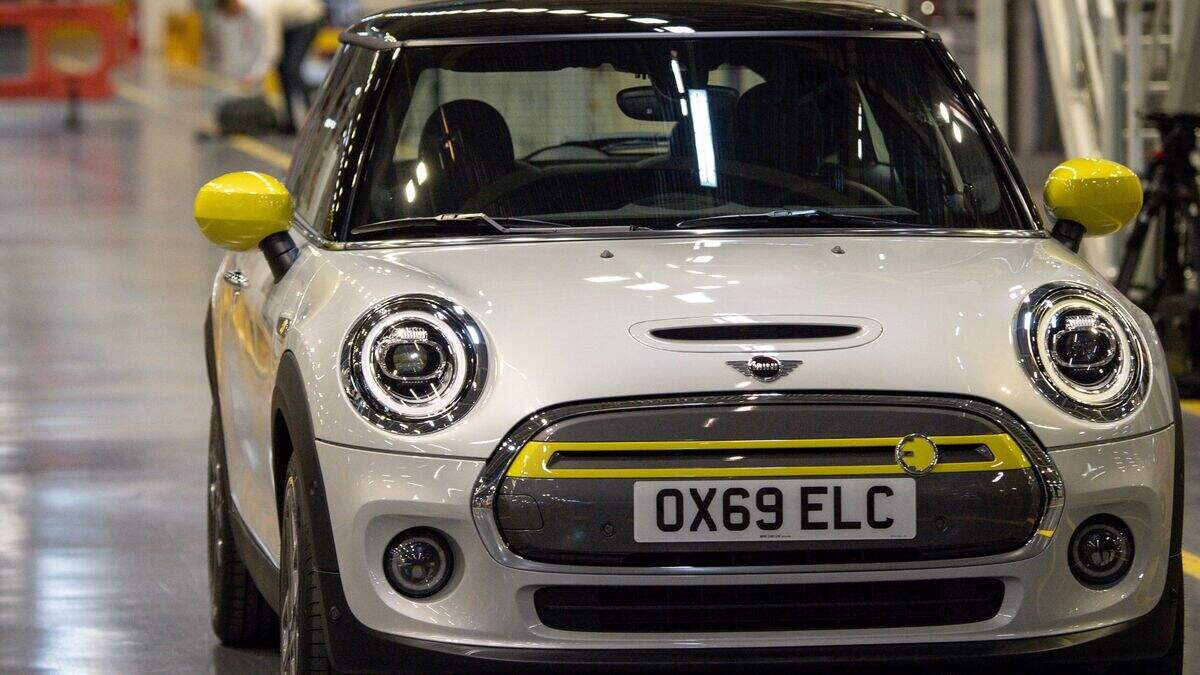 Fully electric version of Mini launched at Oxford factory | Belfast ...