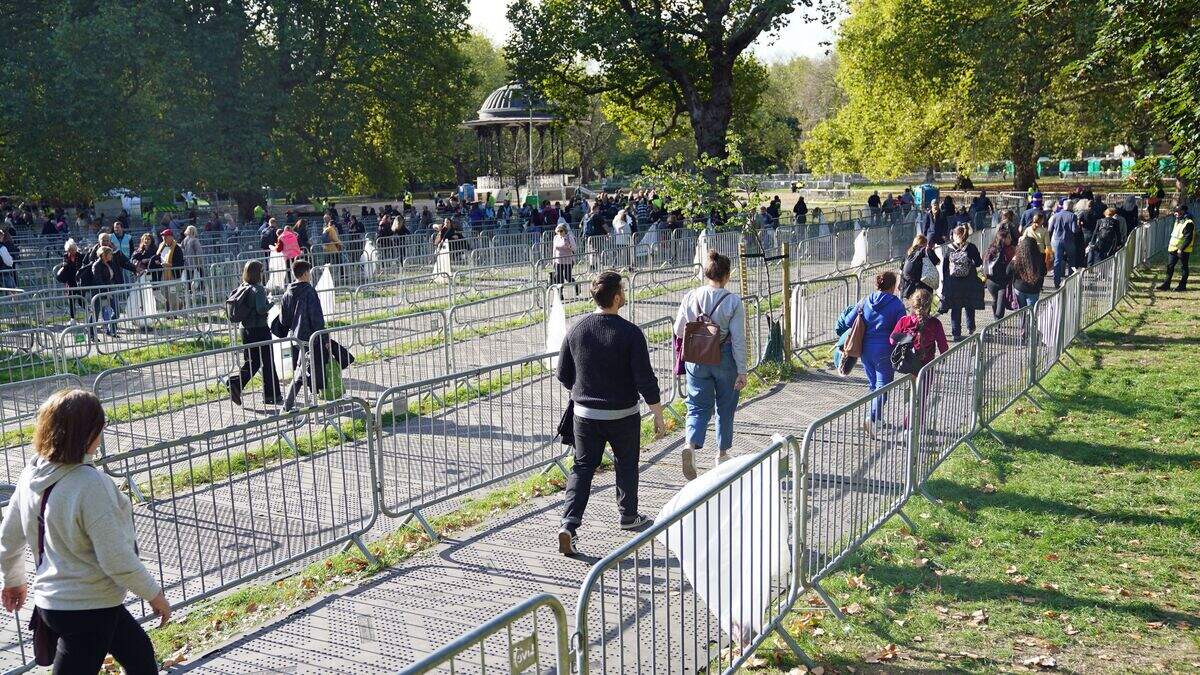Council staff put in the hours for clean-up operation after ‘The Queue ...