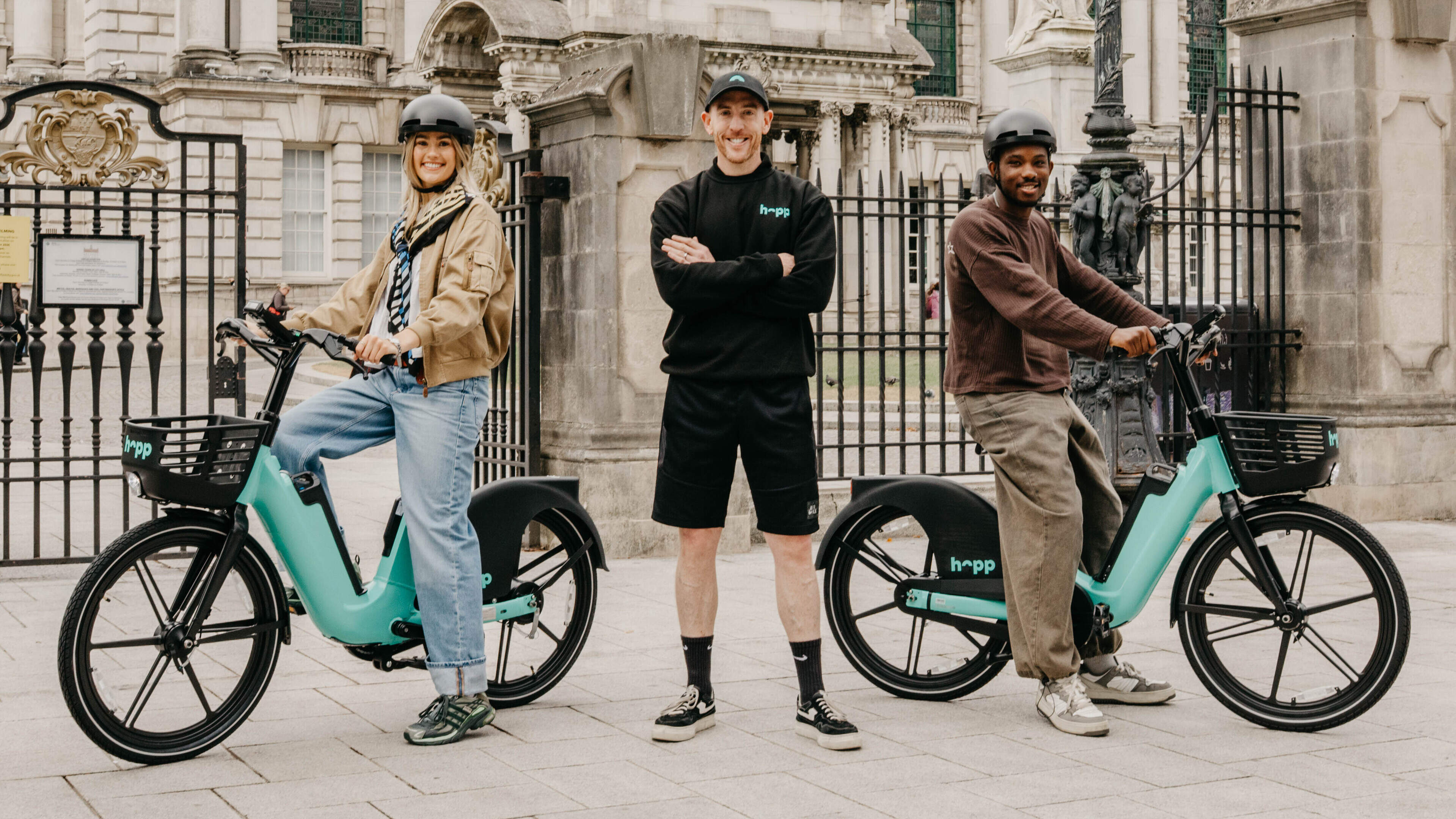 New pay-per-minute electric bike scheme launches in Belfast city centre