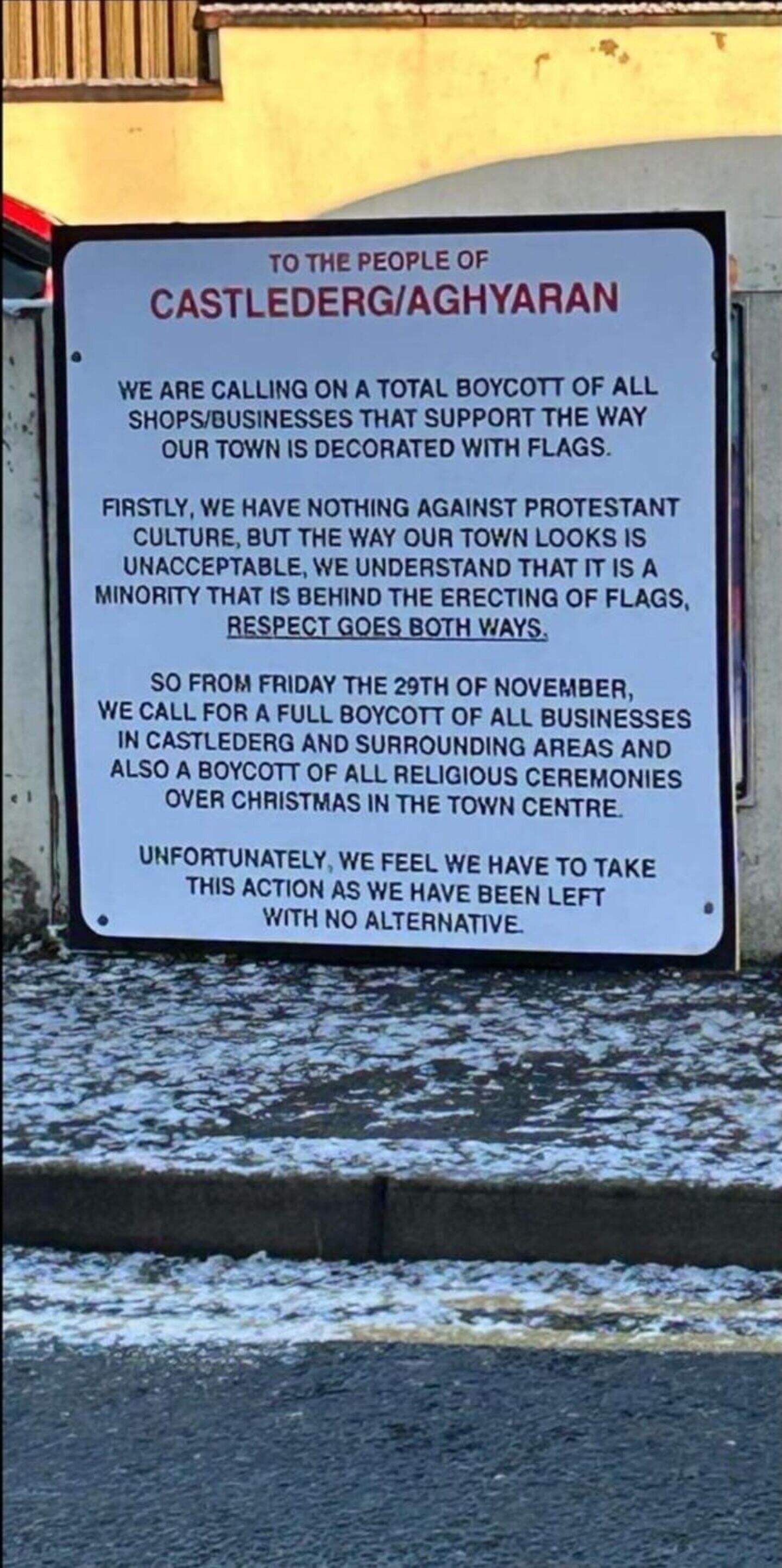 Castlederg: Police probing sign urging business boycott in NI town ...