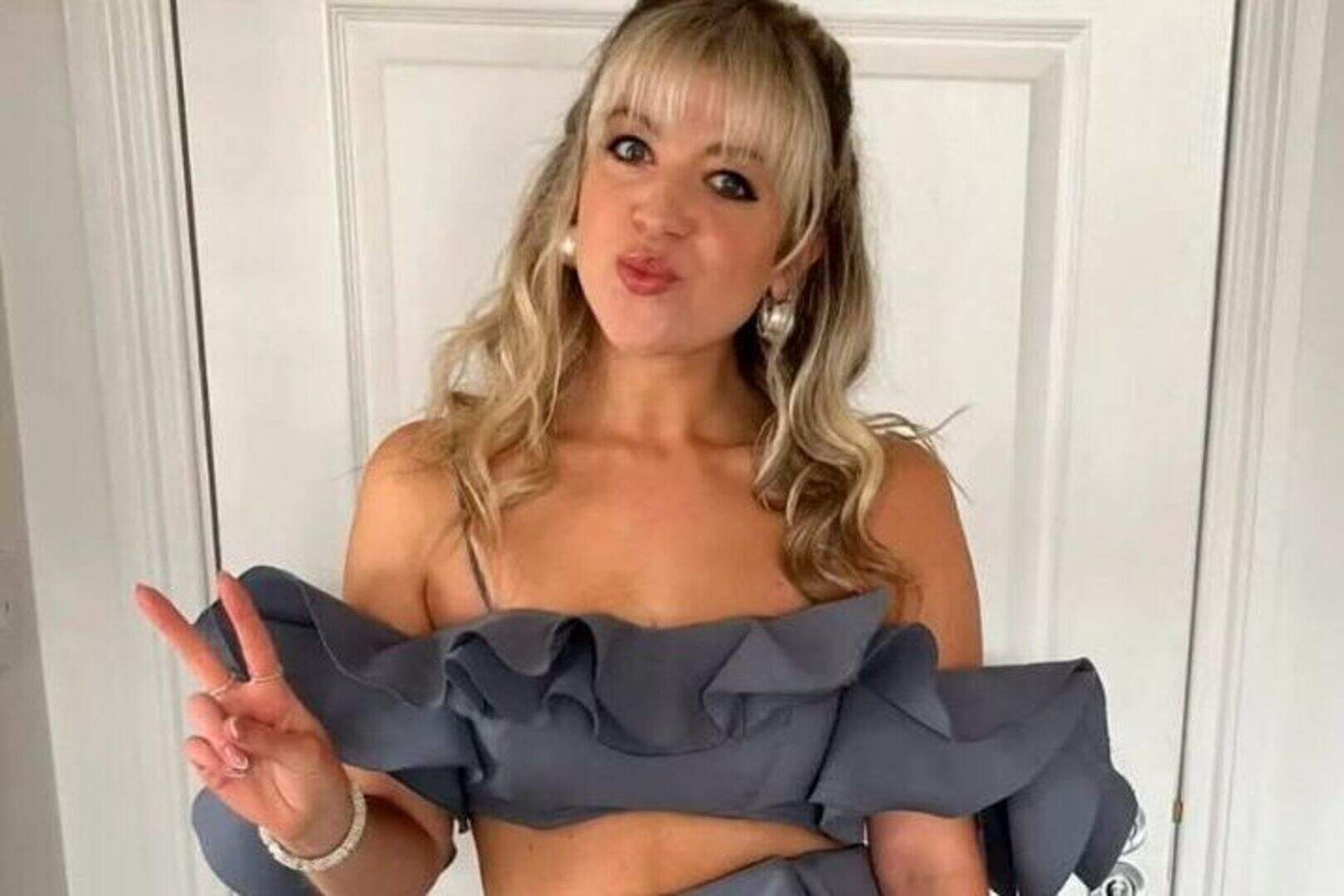 Mum-to-be Leah McFall cutting it fine with Belfast gig | Belfast Telegraph