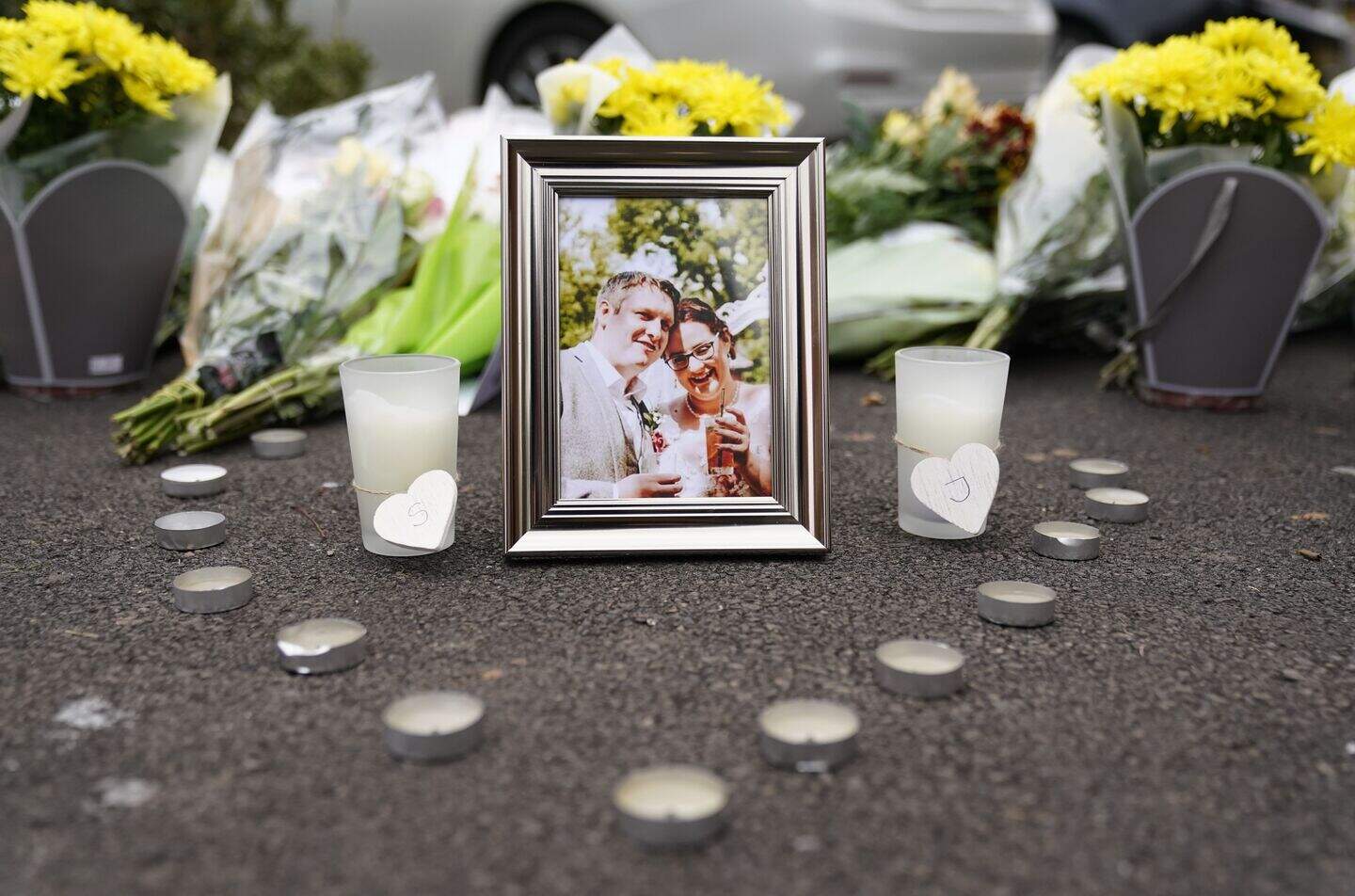 Coroner warns of danger of Army ceremonial daggers after double murder ...