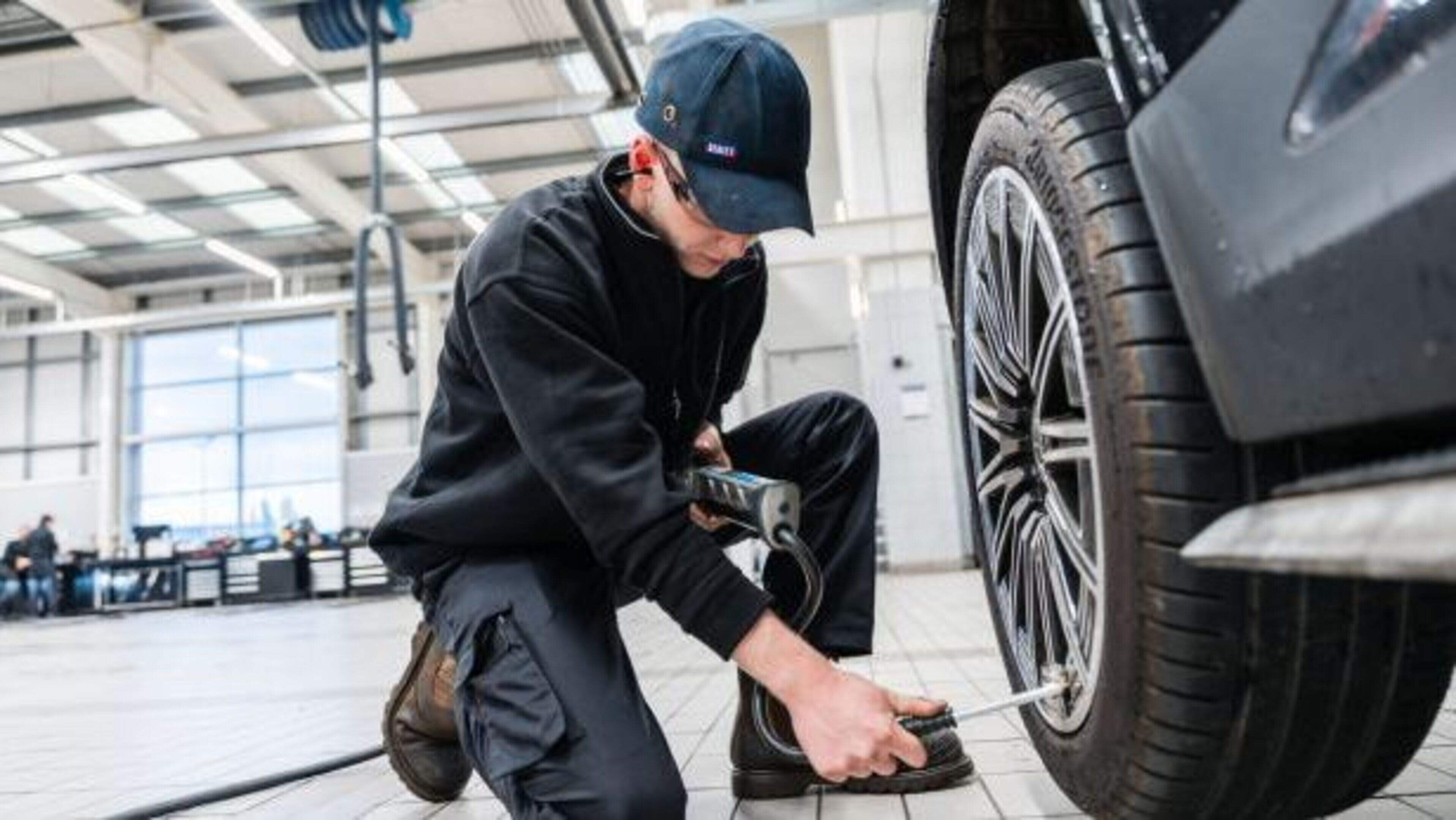 How a career as an automotive technician is adapting to the times