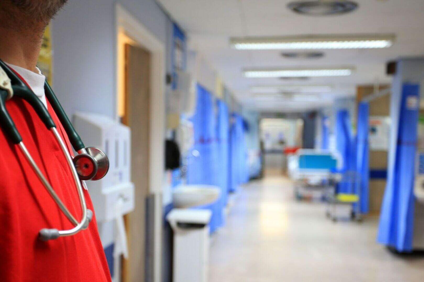 Coroner says stroke death avoidable and time lost as doctors rang ...