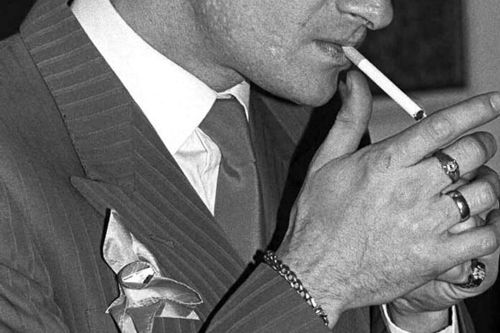 Alex Higgins' love-hate affair with tobacco
