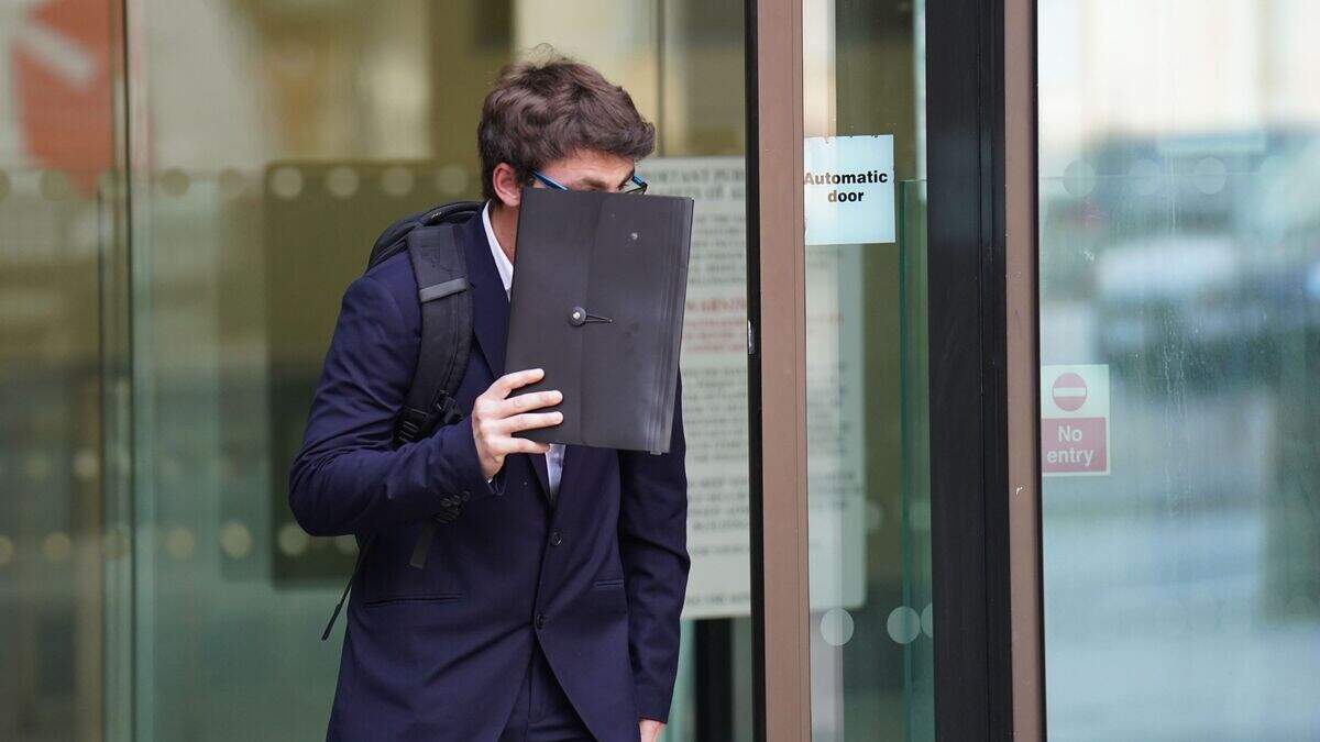 Man with ‘fixation’ on accessing royal grounds admits Buckingham Palace ...