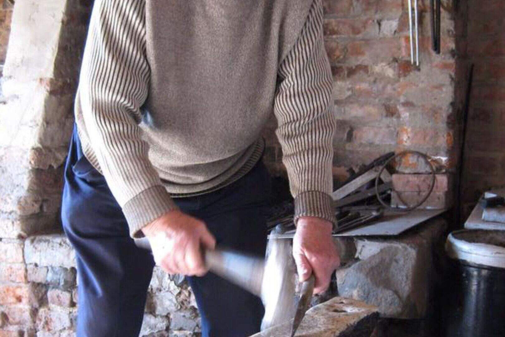 Tributes to Bellaghy blacksmith Barney Devlin whose legend was forged ...