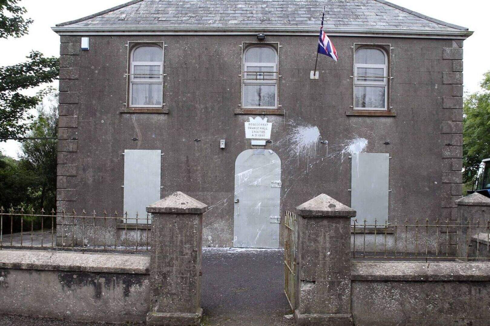 Orange hall paint bombed in Co Antrim - Union flags stolen in Kilkeel ...