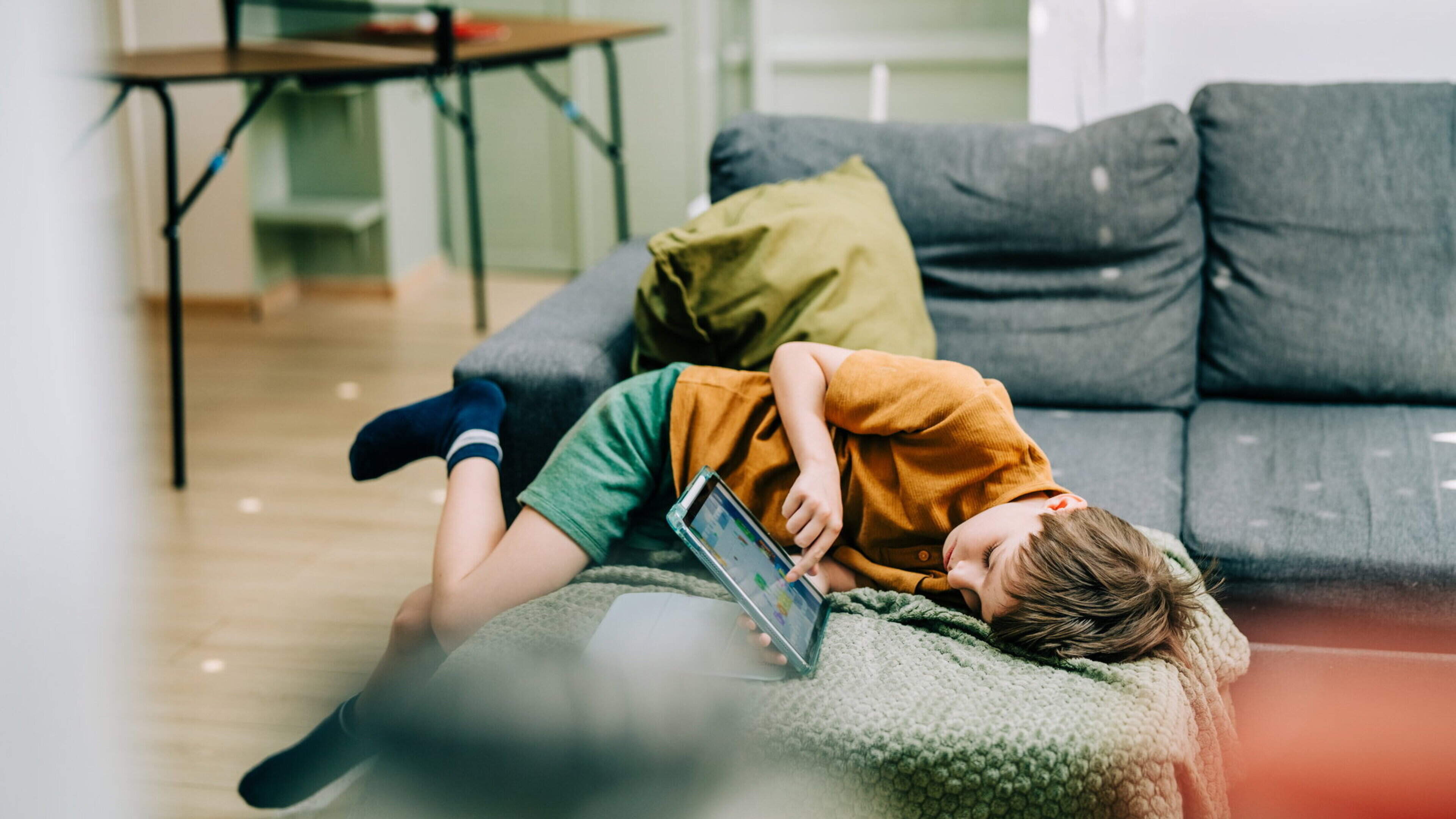 Looking at the connection between parental wellbeing and children’s digital habits