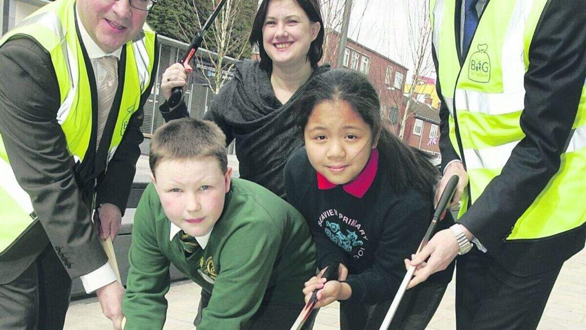 Anti-litter army aims to sweep across the land | Belfast Telegraph