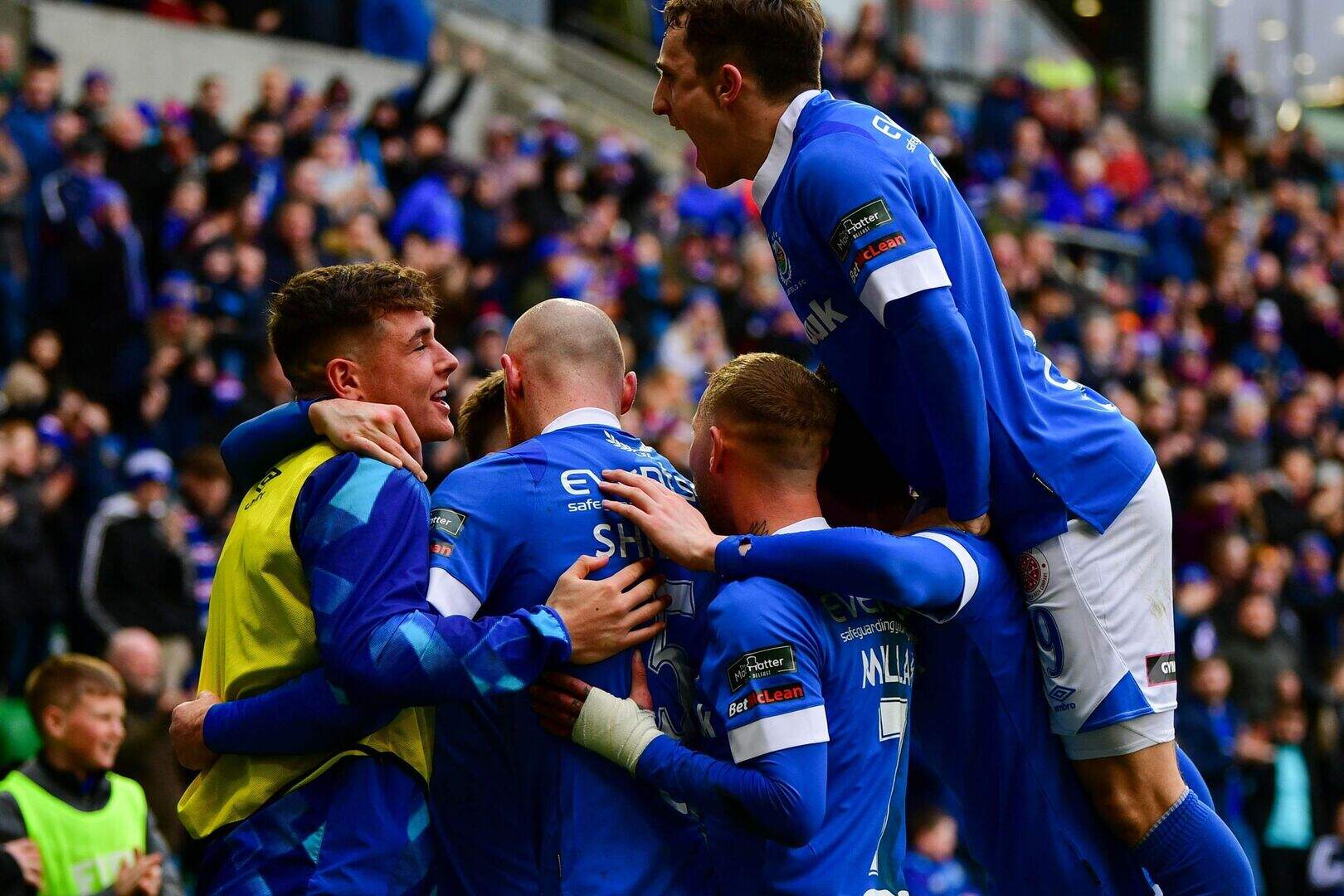BetMcLean Cup Final: David Healy’s Linfield ease past Coleraine to ...