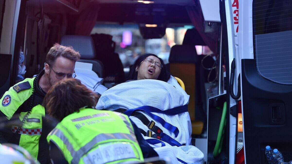 Manchester trio helps detain suspect after woman stabbed to death in ...