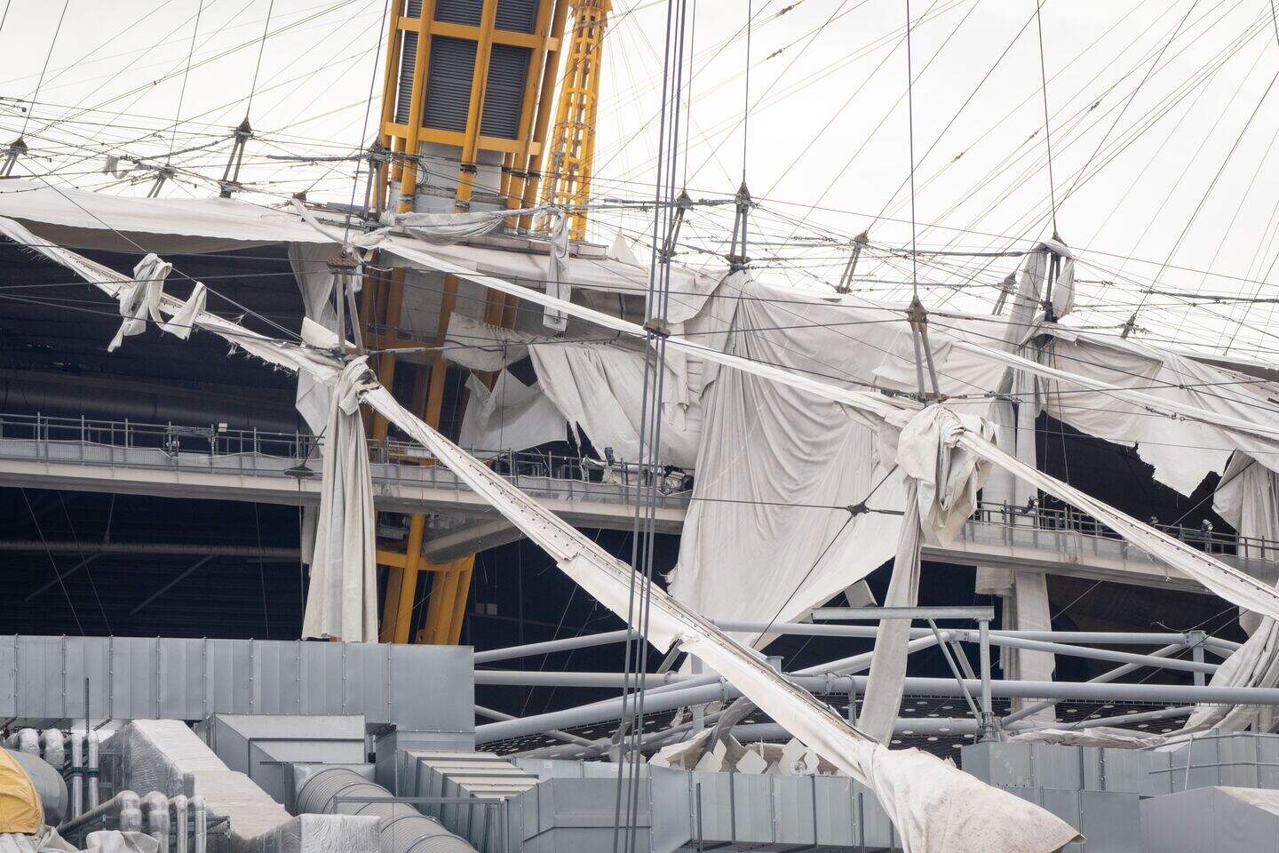 O2 arena to remain closed until Friday after Storm Eunice shreds roof ...