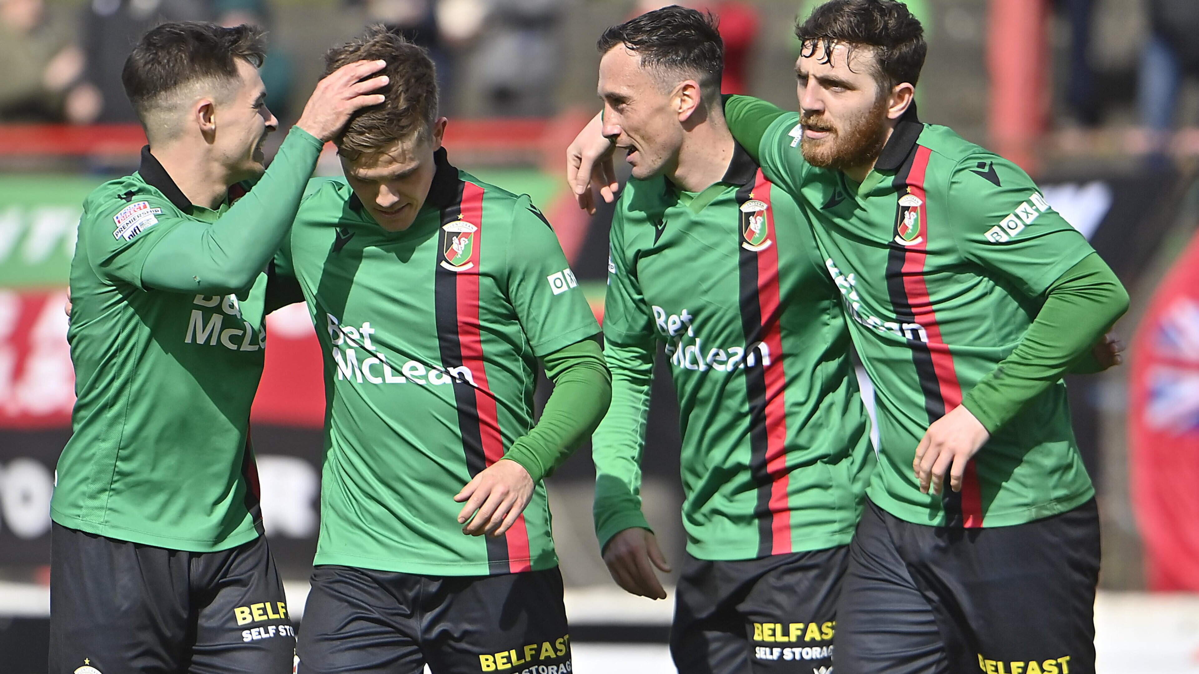 Glentoran icon outlines one crucial factor Oval outfit must take advantage of in their crunch title showdown against Larne