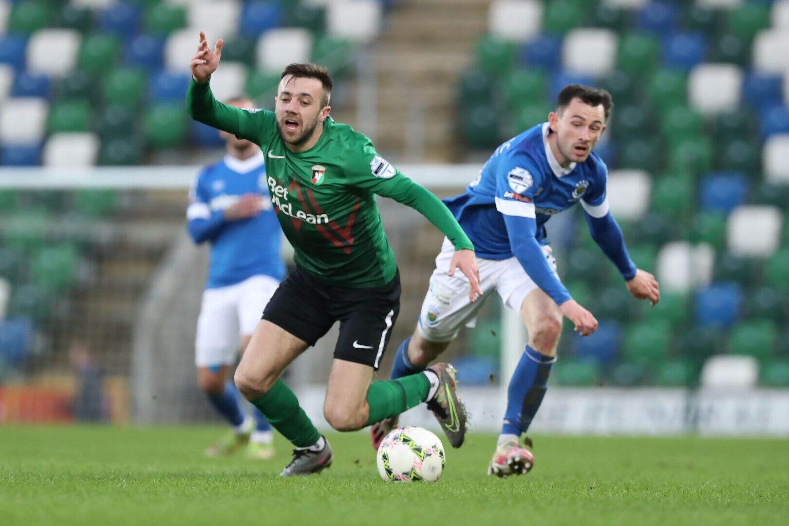 Bobby Burns’ late equaliser sees Linfield held by Glentoran, leaving ...
