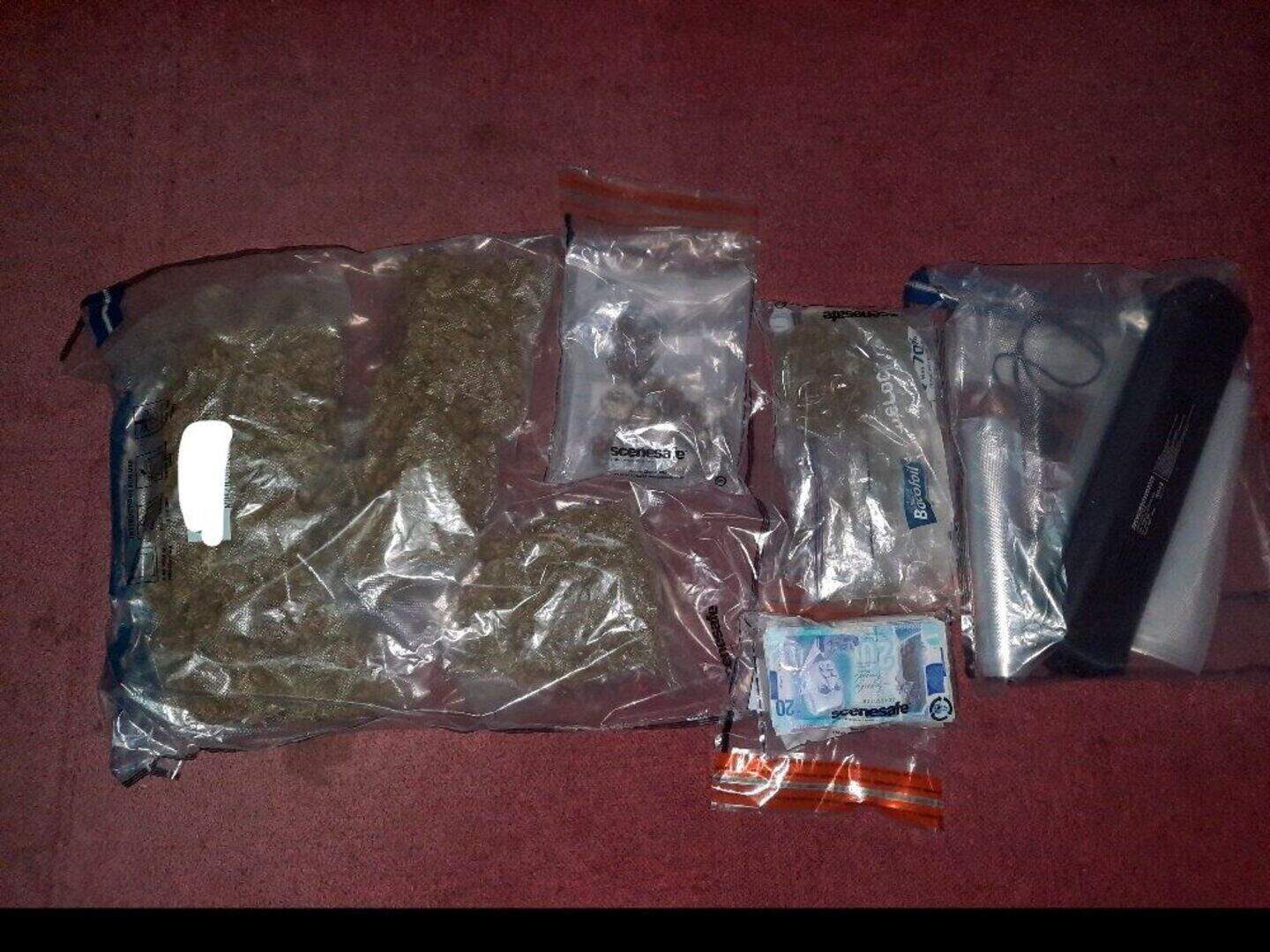 Londonderry: Man (42) arrested after PSNI seize drugs with a street ...