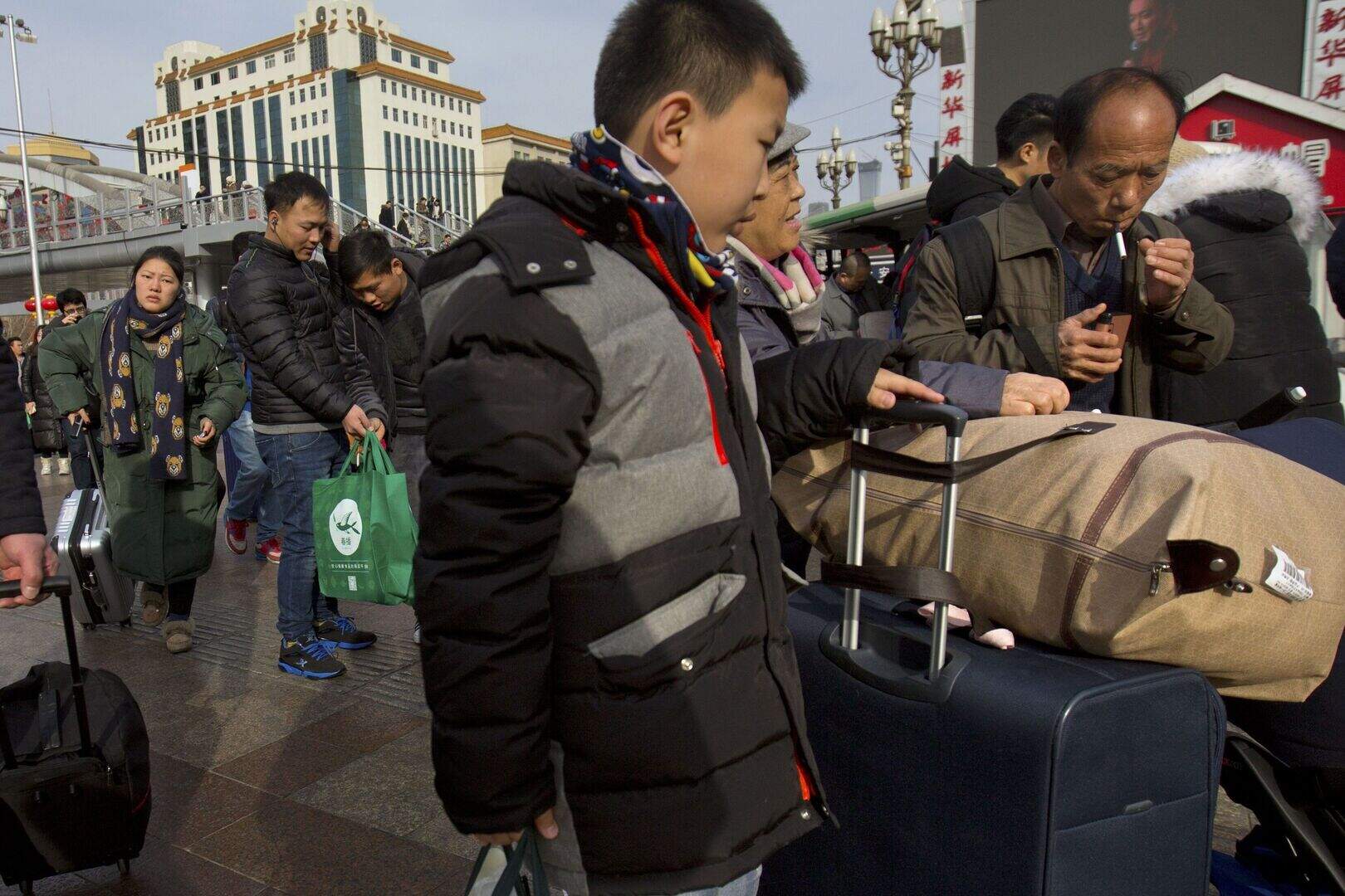 China’s yearly migration peaks ahead of Lunar New Year climax | Belfast ...
