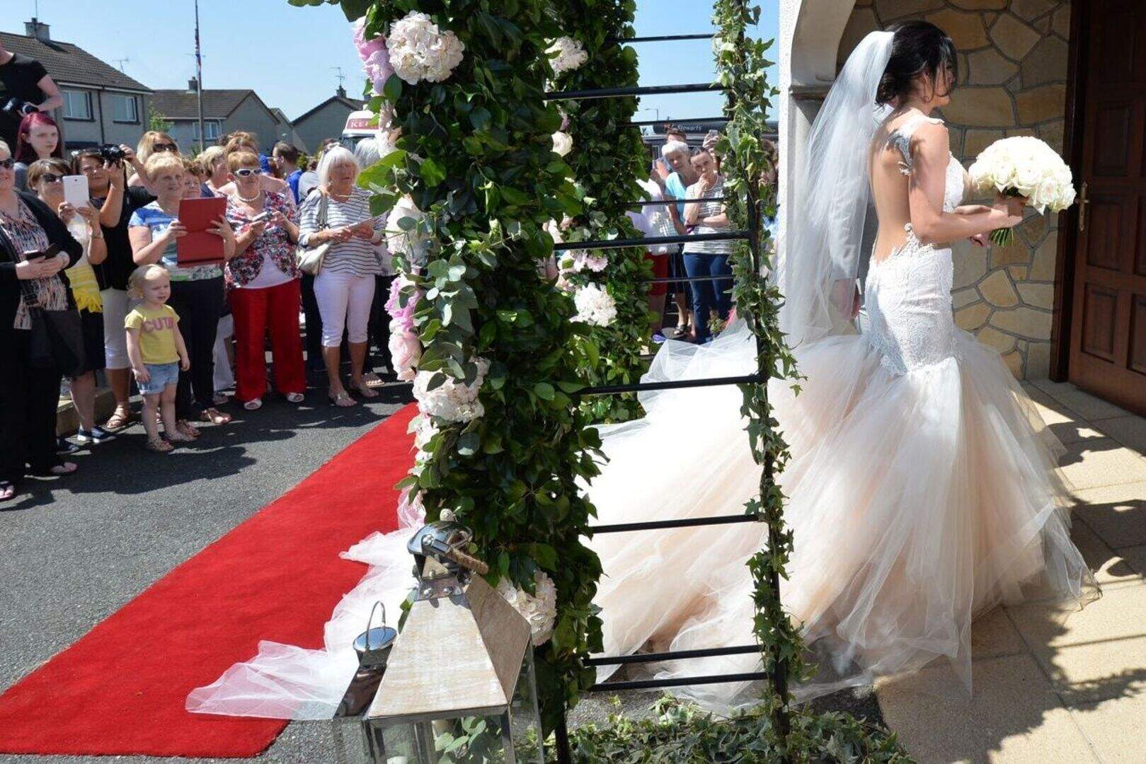Sunshine and smiles as Northern Ireland ace Stuart Dallas ties knot ...