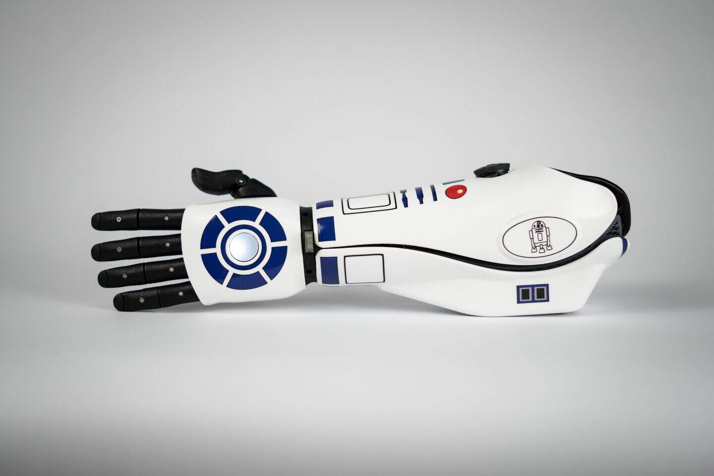 11-year-old quadruple amputee receives Star Wars bionic arm | Belfast ...