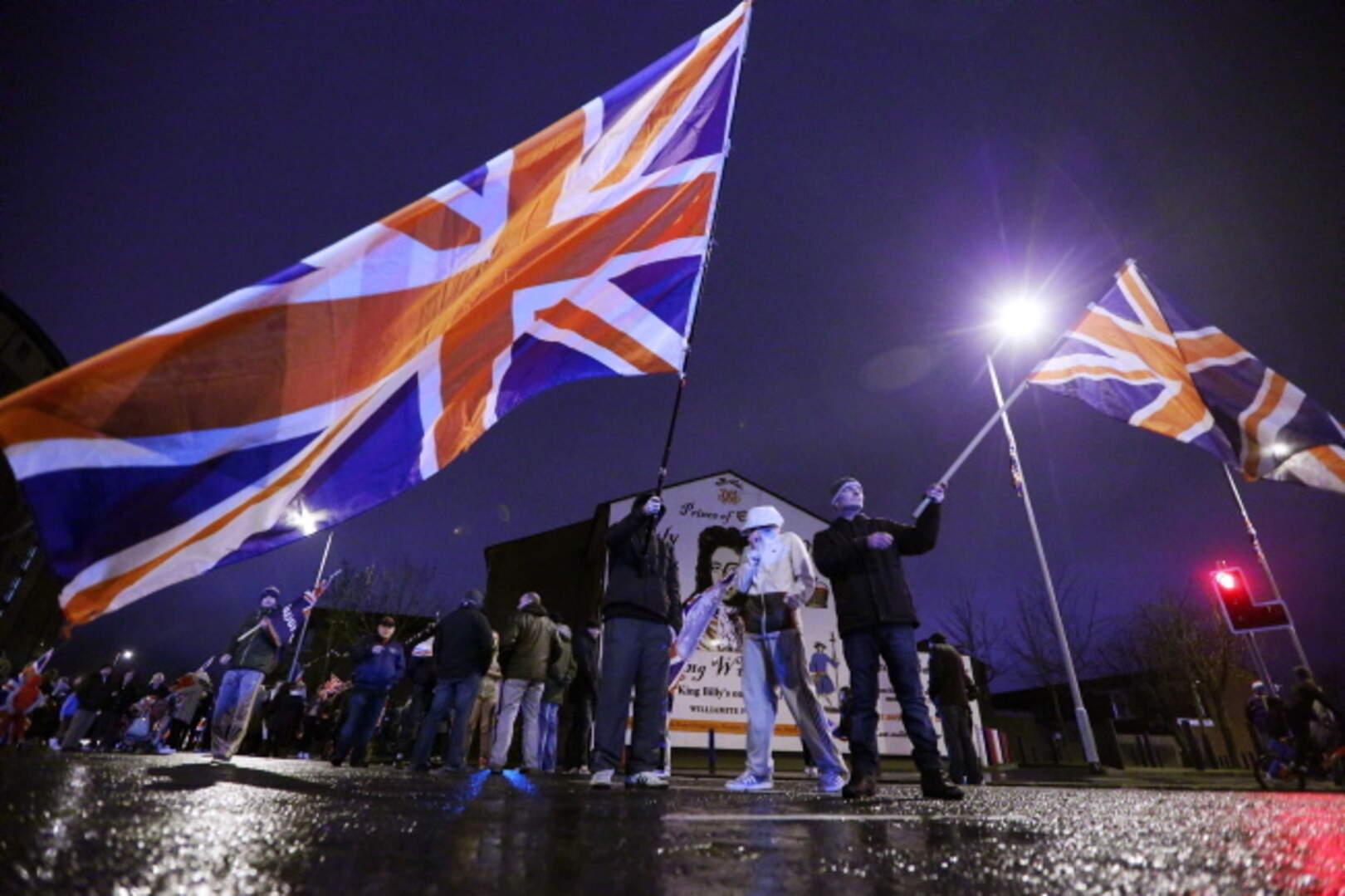 Loyalist leaders back end to Northern Ireland riots | Belfast Telegraph